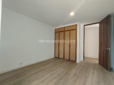 Apartamento de 2 alcobas en arriendo en El Tesoro, Medellín, 120 m² · foto 5 de 20