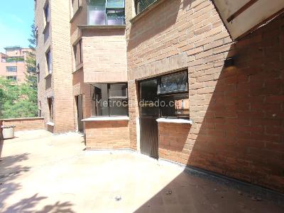Apartamento de 2 alcobas en arriendo en El Tesoro, Medellín, 120 m² · foto 7 de 20