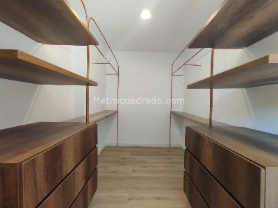 Apartamento de 2 alcobas en arriendo en El Tesoro, Medellín, 120 m² · foto 8 de 20