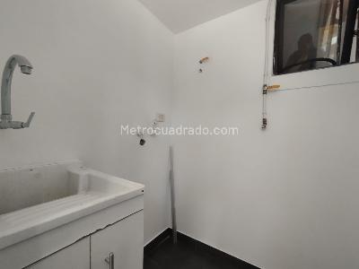 Apartamento de 2 alcobas en arriendo en El Tesoro, Medellín, 120 m² · foto 17 de 20