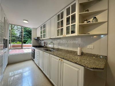 Apartamento de 3 alcobas en venta en La Tomatera, Medellín, 109 m² · foto 2 de 16