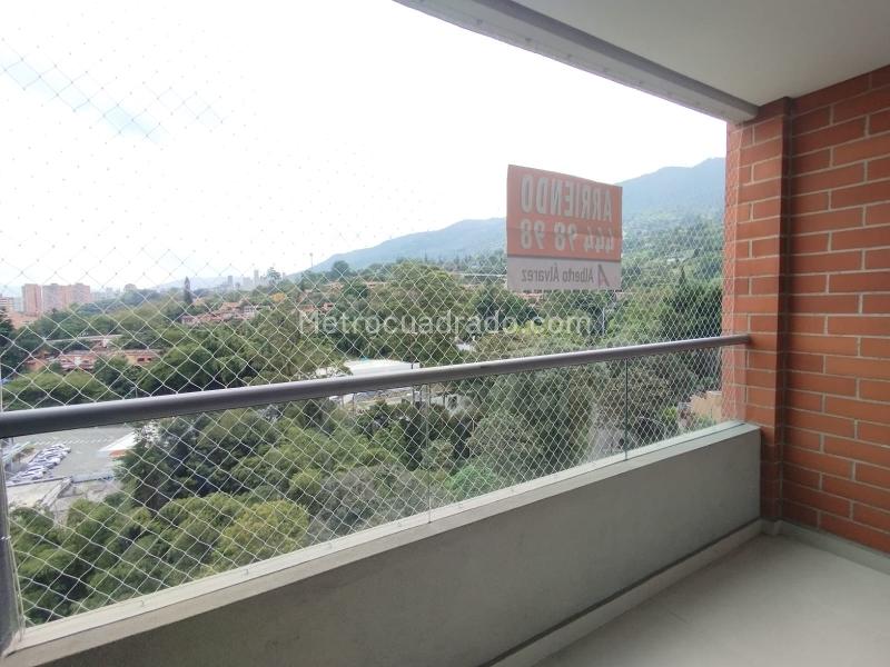 3BR Apartment in Loma Del Escobero Envigado (70 m²)