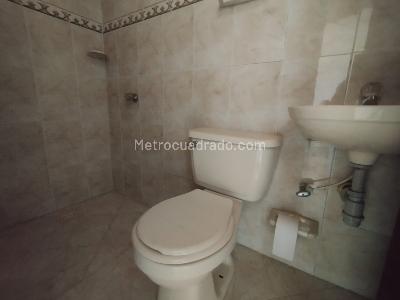 Casa de 4 alcobas en arriendo en Barrio Mesa Envigado, Envigado, 150 m² · foto 3 de 14