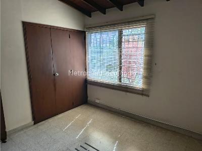Casa de 3 alcobas en venta en Laureles, Medellín, 211 m² · foto 10 de 20