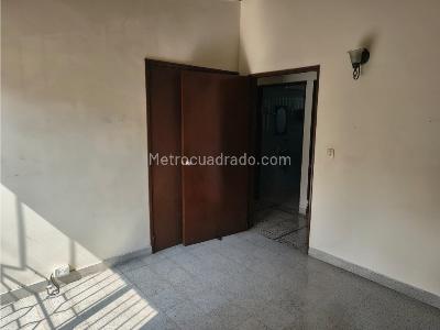 Casa de 3 alcobas en venta en Laureles, Medellín, 211 m² · foto 14 de 20