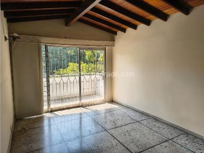 Casa de 3 alcobas en venta en Laureles, Medellín, 211 m² · foto 16 de 20
