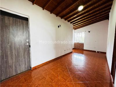 Apartamento en venta en Itagui, Medellín · foto 2 de 11