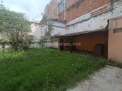 Casa de 5 alcobas en arriendo en San Joaquin Laureles, Medellín, 300 m² · foto 7 de 16