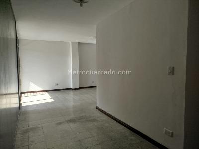 Apartamento de 3 alcobas en venta en Laureles, Medellín, 137 m² · foto 7 de 20