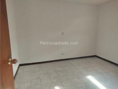 Apartamento de 3 alcobas en venta en Laureles, Medellín, 137 m² · foto 15 de 20