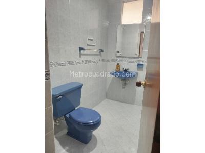 Apartamento de 3 alcobas en venta en Laureles, Medellín, 137 m² · foto 17 de 20