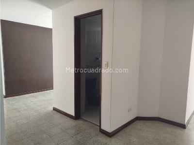 Apartamento de 3 alcobas en venta en Laureles, Medellín, 137 m² · foto 19 de 20