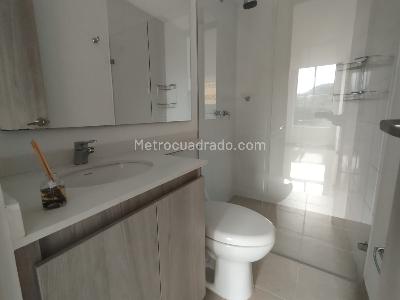 Apartamento de 2 alcobas en arriendo en El Chingui, Envigado, 74 m² · foto 7 de 13