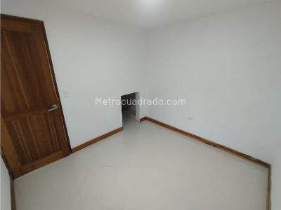Casa de 5 alcobas en venta en Serramonte, Bello, 41 m² · foto 8 de 20