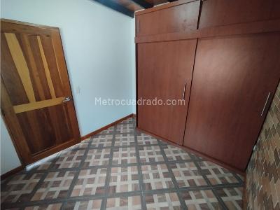 Casa de 5 alcobas en venta en Serramonte, Bello, 41 m² · foto 9 de 20