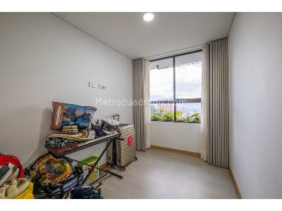 Apartamento de 3 alcobas en venta en El Poblado, Medellín, 92 m² · foto 13 de 20