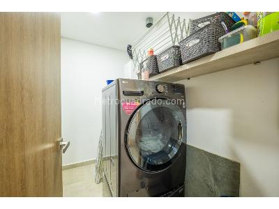 Apartamento de 3 alcobas en venta en El Poblado, Medellín, 92 m² · foto 16 de 20
