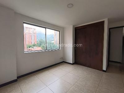 Apartamento de 2 alcobas en arriendo en La Doctora, Sabaneta, 80 m² · foto 3 de 12