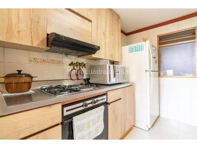 Apartamento en venta en El Poblado, Medellín · foto 6 de 10
