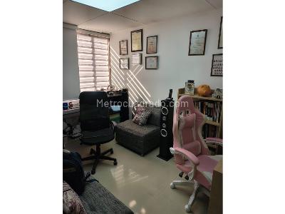 Apartamento de 4 alcobas en venta en El Dorado, Envigado, 94 m² · foto 13 de 20