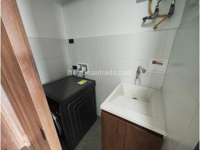 Apartaestudio en venta en El Poblado, Medellín, 48 m² · foto 9 de 18