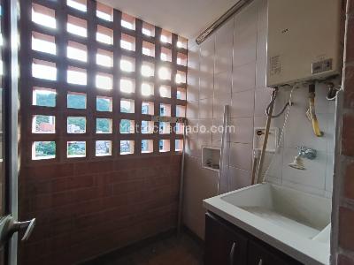 Apartamento de 3 alcobas en arriendo en Loma San Jose Sabaneta, Sabaneta, 90 m² · foto 4 de 20