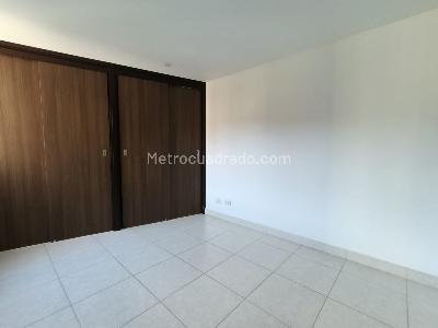 Apartamento de 3 alcobas en arriendo en Loma San Jose Sabaneta, Sabaneta, 90 m² · foto 13 de 20