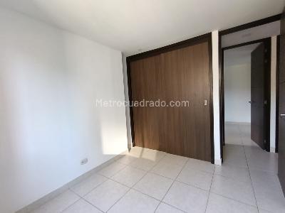 Apartamento de 3 alcobas en arriendo en Loma San Jose Sabaneta, Sabaneta, 90 m² · foto 14 de 20