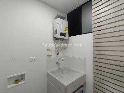 Apartamento de 2 alcobas en arriendo en Los Balsos, Medellín, 87 m² · foto 7 de 20