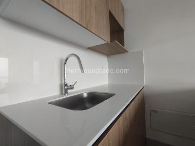 Apartamento de 2 alcobas en arriendo en Los Balsos, Medellín, 87 m² · foto 13 de 20