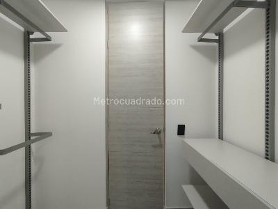 Apartamento de 2 alcobas en arriendo en Los Balsos, Medellín, 87 m² · foto 15 de 20