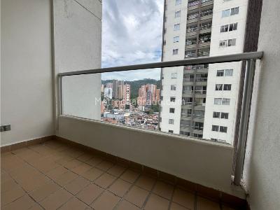 Apartamento en venta en Prados De Sabaneta, Sabaneta · foto 7 de 18