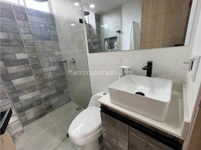 Apartamento en venta en Prados De Sabaneta, Sabaneta · foto 14 de 18