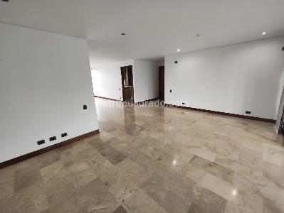 Apartamento de 3 alcobas en arriendo en La Florida El Poblado, Medellín, 176 m² · foto 2 de 20