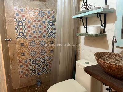 Casa de 5 alcobas en venta en La Milagrosa, Medellín, 164 m² · foto 11 de 16