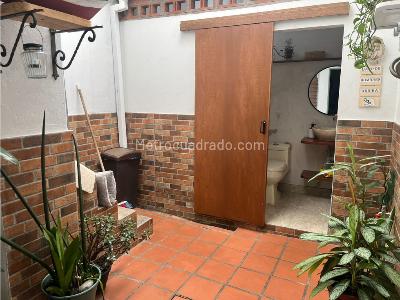 Casa de 5 alcobas en venta en La Milagrosa, Medellín, 164 m² · foto 14 de 16