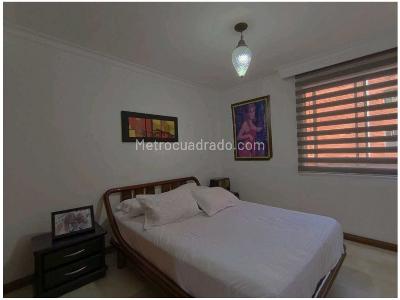 Apartamento de 3 alcobas en venta en Las Acacias, Medellín, 133 m² · foto 9 de 16
