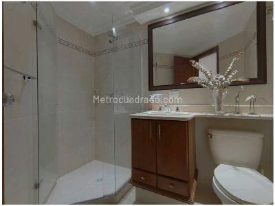 Apartamento de 3 alcobas en venta en Las Acacias, Medellín, 133 m² · foto 11 de 16
