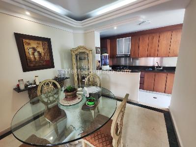 Apartamento de 3 alcobas en arriendo en El Nogal Los Almendros, Medellín, 103 m² · foto 14 de 20