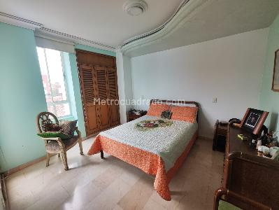 Apartamento de 3 alcobas en arriendo en El Nogal Los Almendros, Medellín, 103 m² · foto 19 de 20