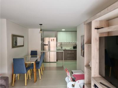 Apartamento de 3 alcobas en venta en El Chingui, Envigado, 74 m² · foto 5 de 8