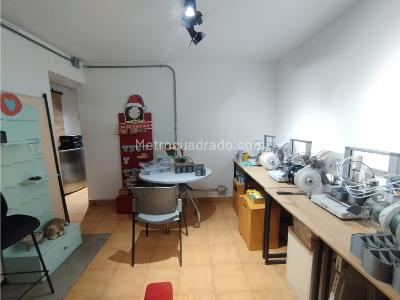 Casa en venta en La Magnolia, Envigado · foto 8 de 14