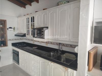 Apartamento en venta en El Nogal, Medellín · foto 10 de 20