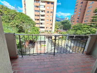 Apartamento de 3 alcobas en arriendo en Conquistadores, Medellín, 145 m² · foto 2 de 20