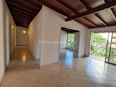 Apartamento de 3 alcobas en arriendo en Conquistadores, Medellín, 145 m² · foto 4 de 20