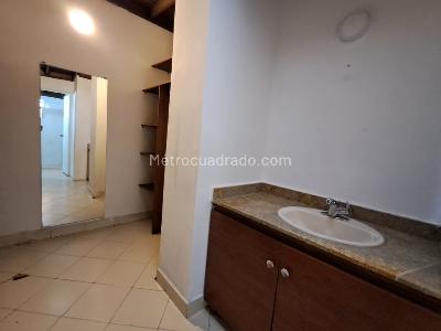 Apartamento de 3 alcobas en arriendo en Conquistadores, Medellín, 145 m² · foto 19 de 20