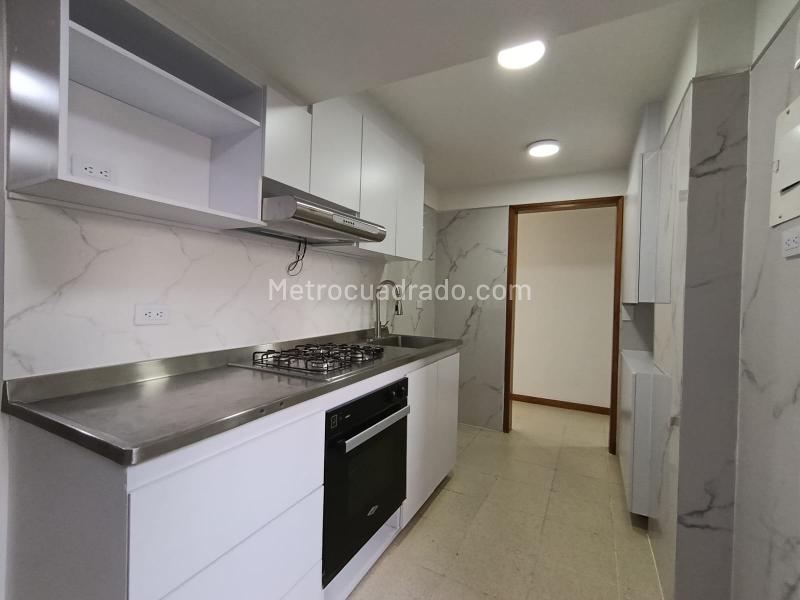3BR Apartment in Provenza (83 m²)