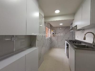 Apartamento de 3 alcobas en arriendo en Provenza, Medellín, 83 m² · foto 2 de 14