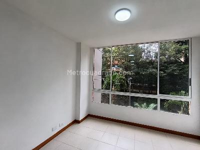 Apartamento de 3 alcobas en arriendo en Provenza, Medellín, 83 m² · foto 5 de 14