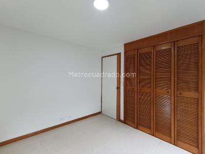Apartamento de 3 alcobas en arriendo en Provenza, Medellín, 83 m² · foto 8 de 14